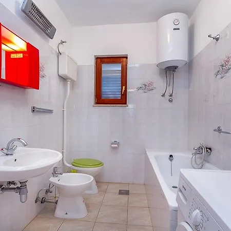 House Cador
