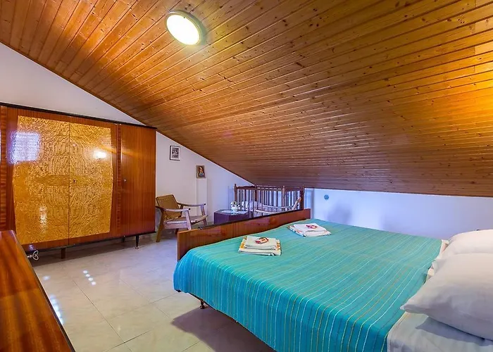 House Cador Vinkuran