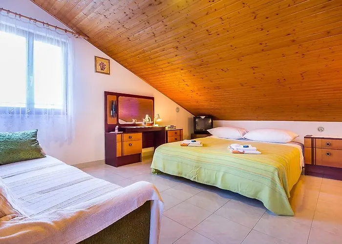 House Cador Vinkuran
